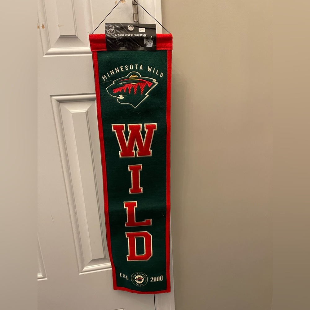 NHL Minnesota Wild Red and Green wool blend banner. New w tags